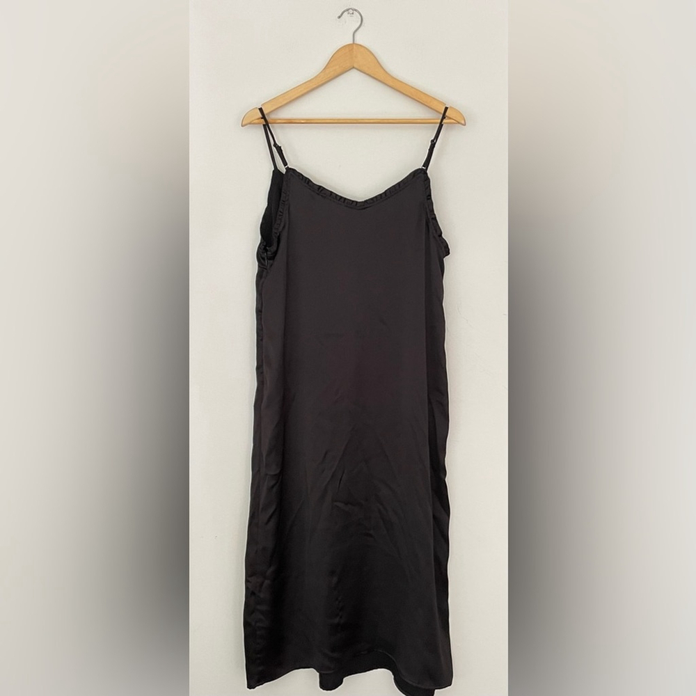 Maison Cinqcent Slip Satin Midi dress large . - Picture 7 of 7